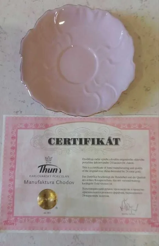 THUN choy servizi, Chexiya, pushti chinni, tilla suvi 7