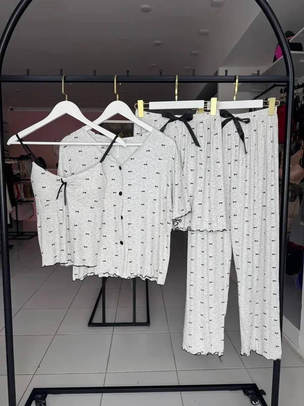 Pijama 4ka 1 Pijama 4ka 1