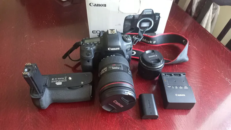 Canon 6d m2 , b/u 2 Canon 6d m2 , b/u 2