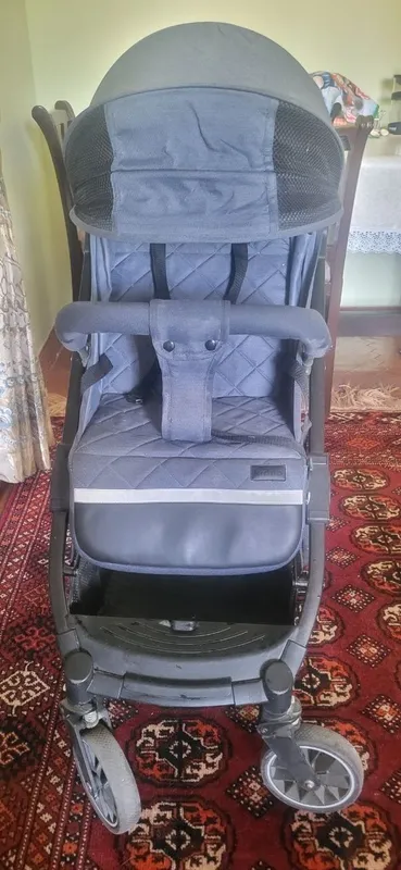 Продам детскую коляску 2