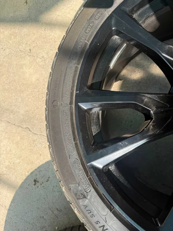 Оригинальные колеса / диски BMW 742M R22 с Michelin Pilot Alpin 5 — фото 2