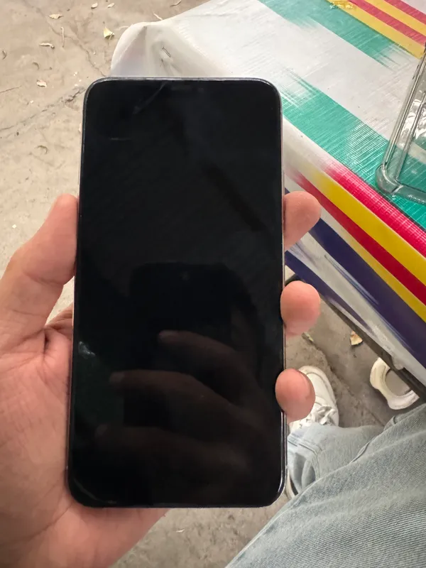 İphone 11 pro Max Sotiladi 5