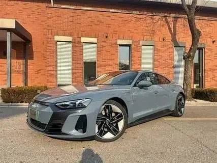 Audi e-tron GT boshlangich 30% tolov bilan nasiya savdo asosida 3 Audi e-tron GT boshlangich 30% tolov bilan nasiya savdo asosida 3