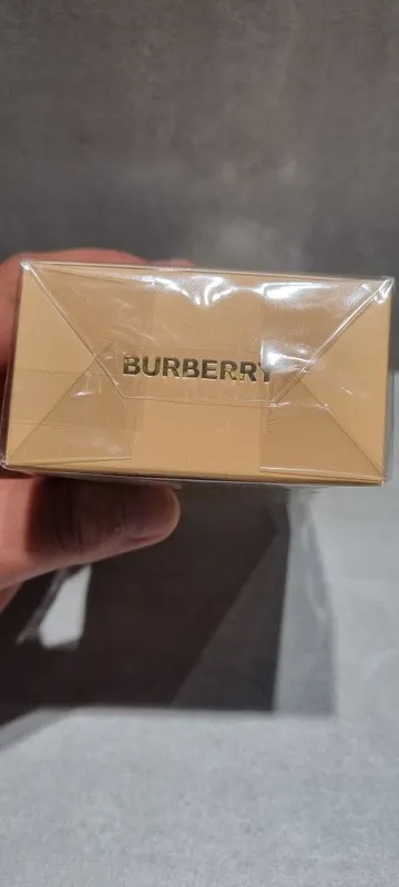 BURBERRY GODDESS Eau de Parfum Intense 100% оргиналь 4 BURBERRY GODDESS Eau de Parfum Intense 100% оргиналь 4