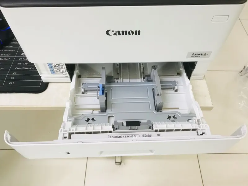 Canon LBP 246 printer — фото 3