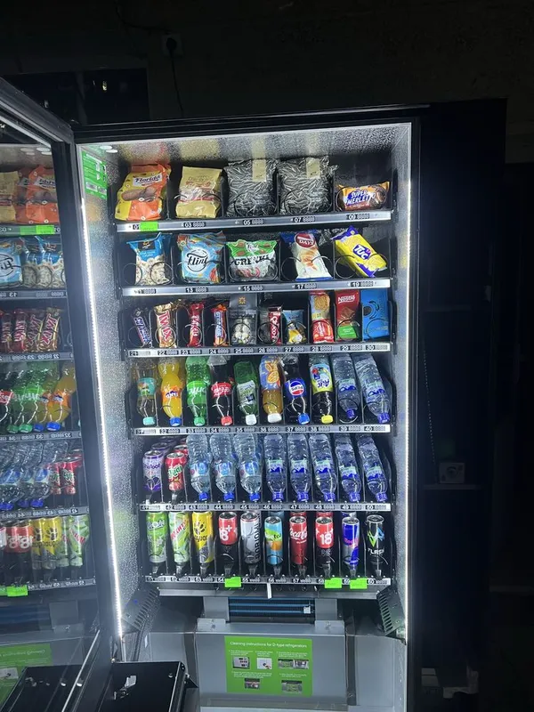 Vending apparat ISPACE sotiladi | Tayyor biznes uchun 2 Vending apparat ISPACE sotiladi | Tayyor biznes uchun 2