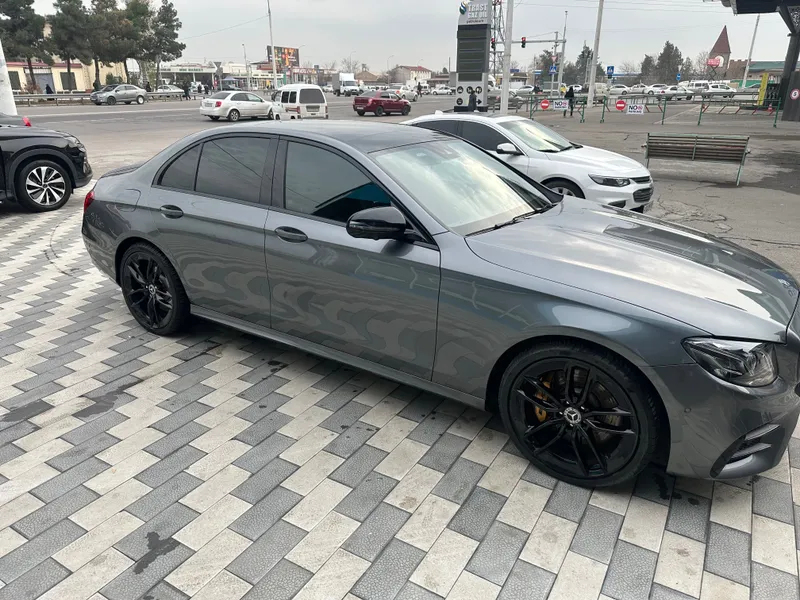 Продается оригинальный Mersedes benz E53 AMG — фото 2