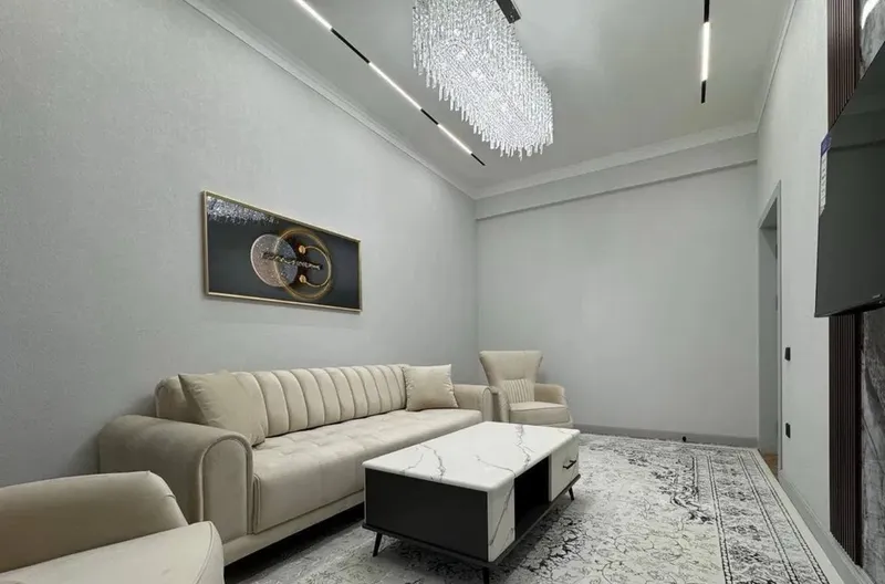 C-7 • 3 xona • 90 m² • 4/7-qavat 2 C-7 • 3 xona • 90 m² • 4/7-qavat 2
