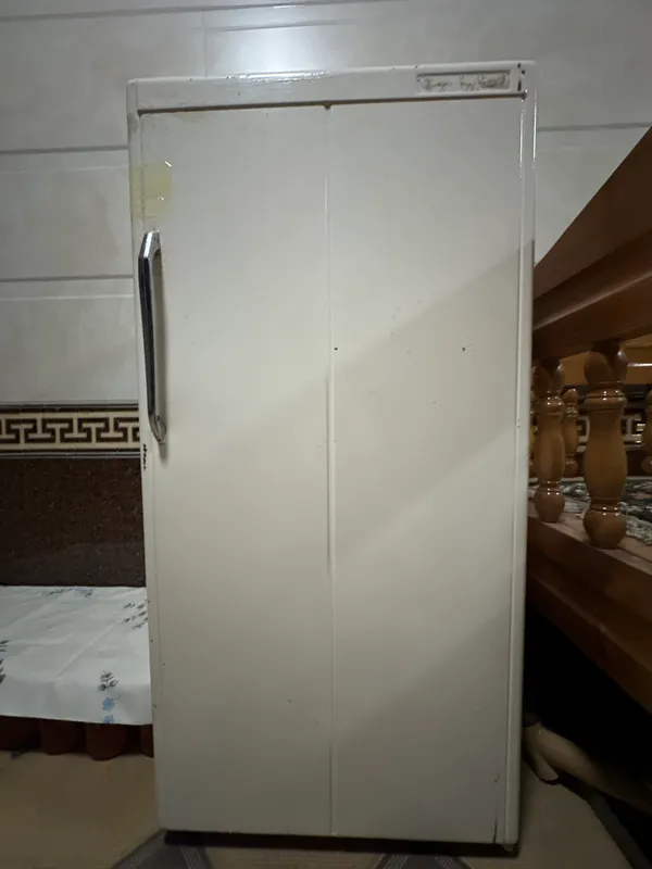 продается холодильник Брюса рабочем состояние