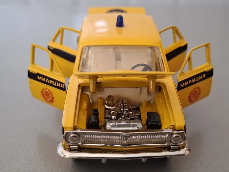 Коллекционная модель Волга ГАЗ 2401 А26, масштаб 1:43 — фото 5
