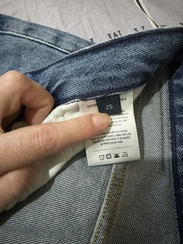 Продам джинсы на средней посадке, в хорошем состоянии! 2 Продам джинсы на средней посадке, в хорошем состоянии! 2