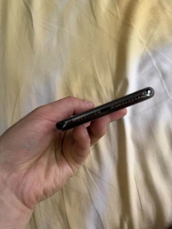 iPhone 11 Pro Max 256 GB 6 iPhone 11 Pro Max 256 GB 6