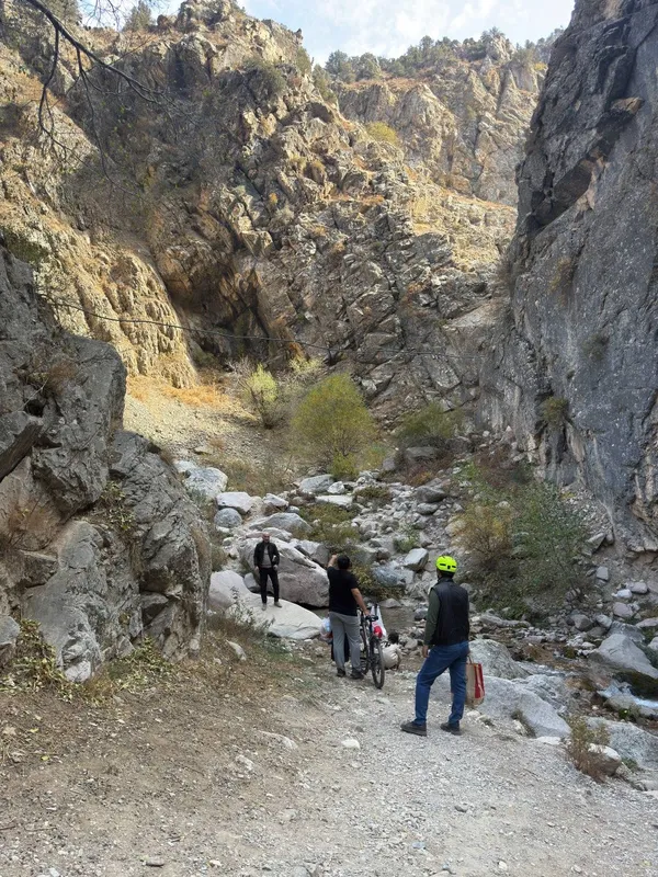 Premium Eco-Friendly Trip to Charvak Lake with a Local Exper — фото 1