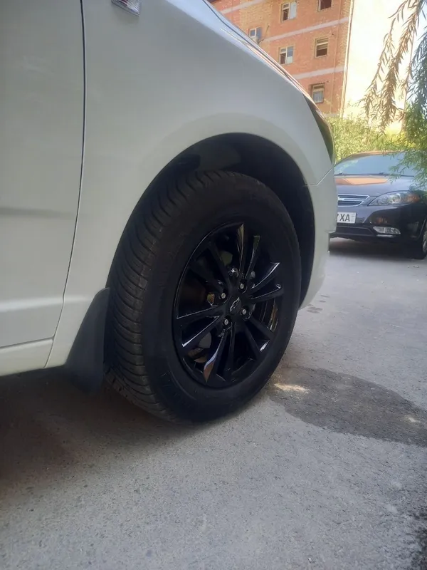 Chevrolet Cobalt 2