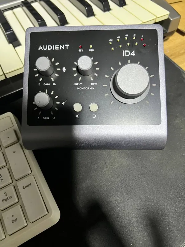 Audient id 4 mk 2 Audient id 4 mk 2
