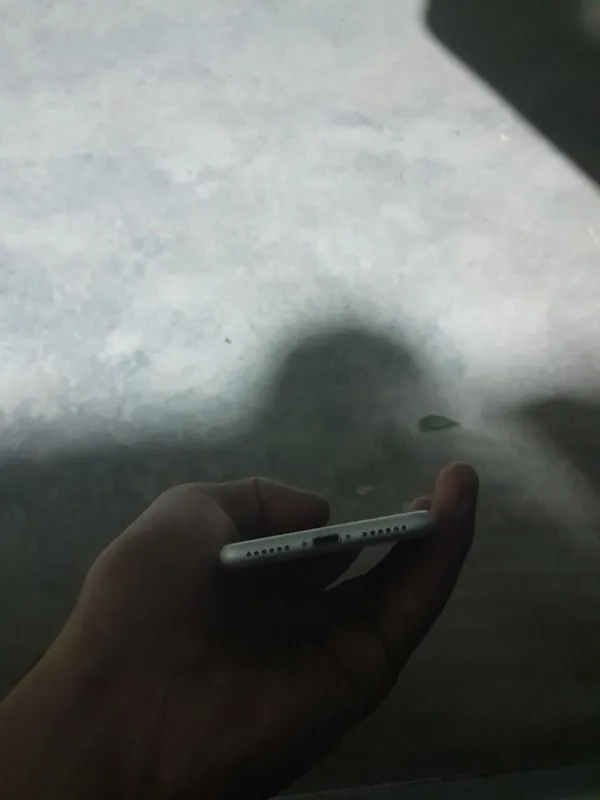 iphone 8 usuliniy 100 pamyati 64 lik ekran shishas 3