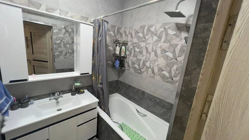 3 xonali kvartira, 100 m2, Mirzo Ulug'bek 9 3 xonali kvartira, 100 m2, Mirzo Ulug'bek 9