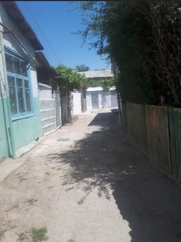 Srochna 74kv.m hovli sotiladi 1 Srochna 74kv.m hovli sotiladi 1