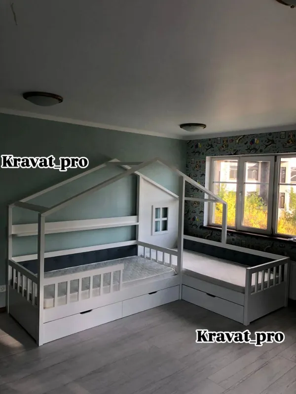 Двухэтажная кровать