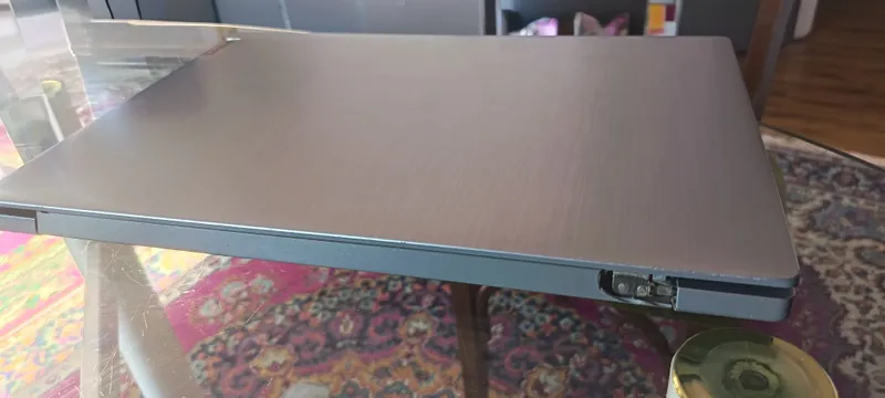 Lenovo sotiladi 3