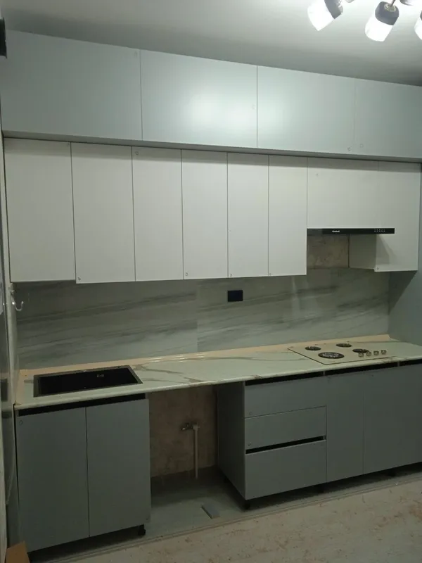 Kuxiniy mebel zakaz