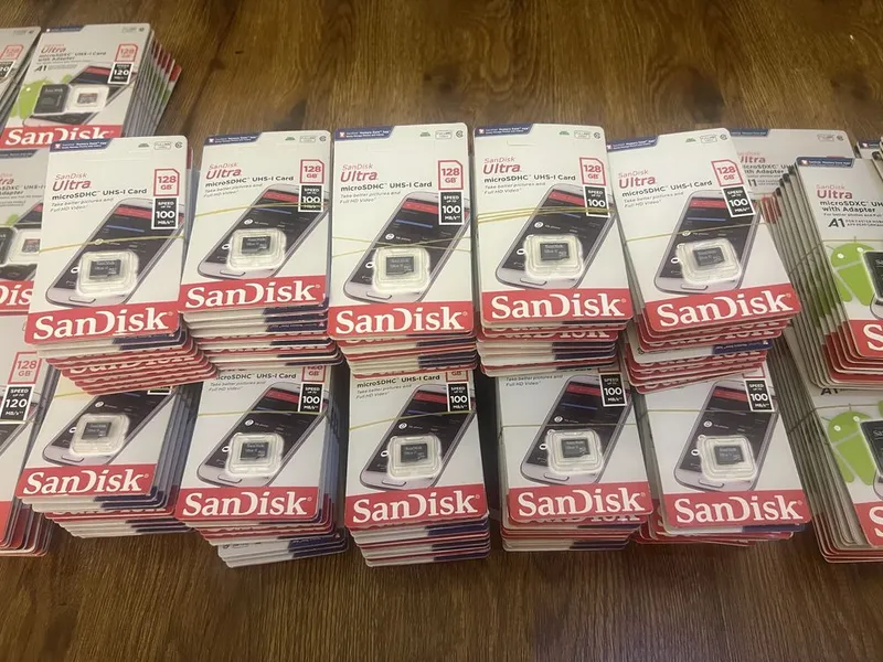 FLeshka ULtra SanDisk 128/64 2