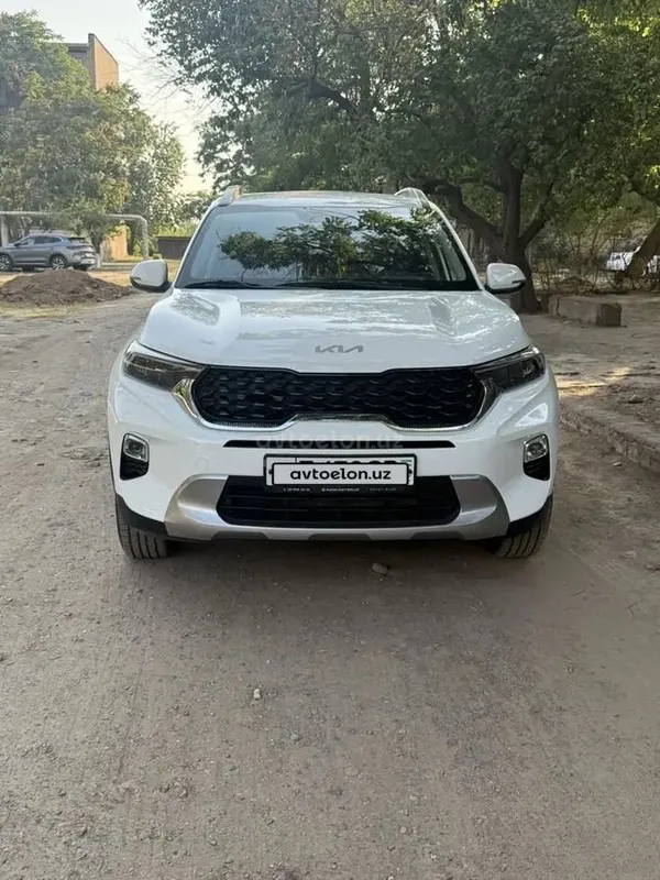 Kia Sonet, полная комплектация 2 Kia Sonet, полная комплектация 2