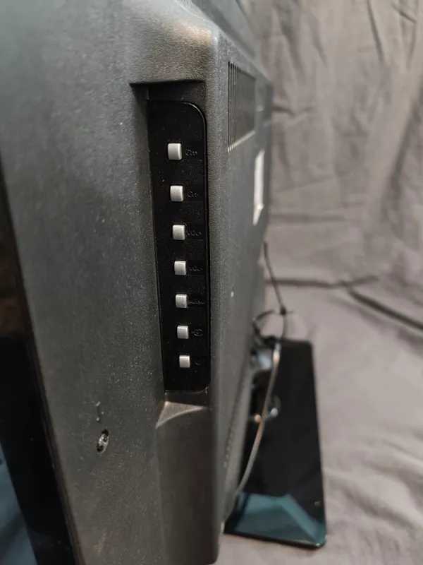 Artel ARTLED6500/24 monitori 4