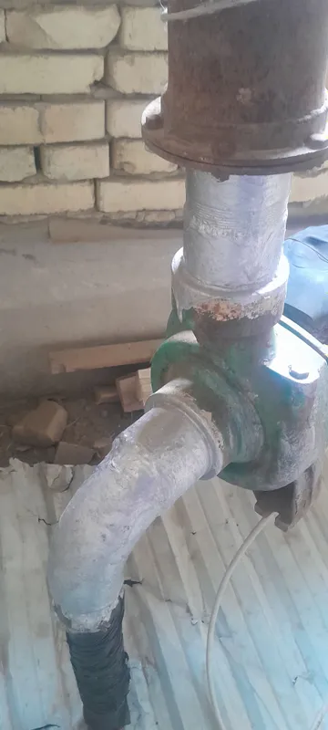 Продаётся водяной насос в отличном состоянии 1 Продаётся водяной насос в отличном состоянии 1