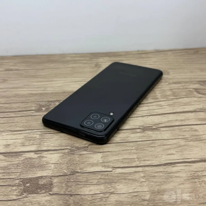 Samsung Galaxy A22 tinniq 1 Samsung Galaxy A22 tinniq 1