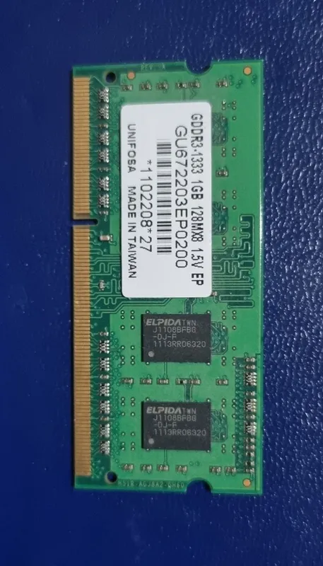 Notebookni operativkasi DDR3 1GB. Taiwan.