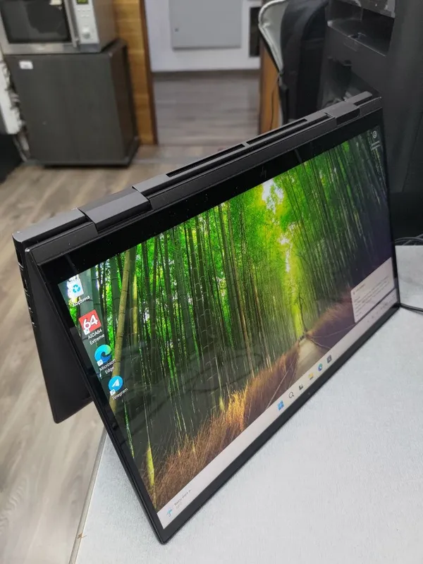 HP 15 ENVY | RYZEN 7 5825U | 16 RAM| 256 nvme 2