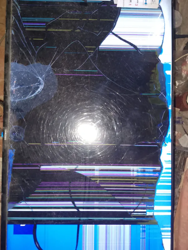 Ehtiyot qismlarga smart TV sotaman 2 Ehtiyot qismlarga smart TV sotaman 2