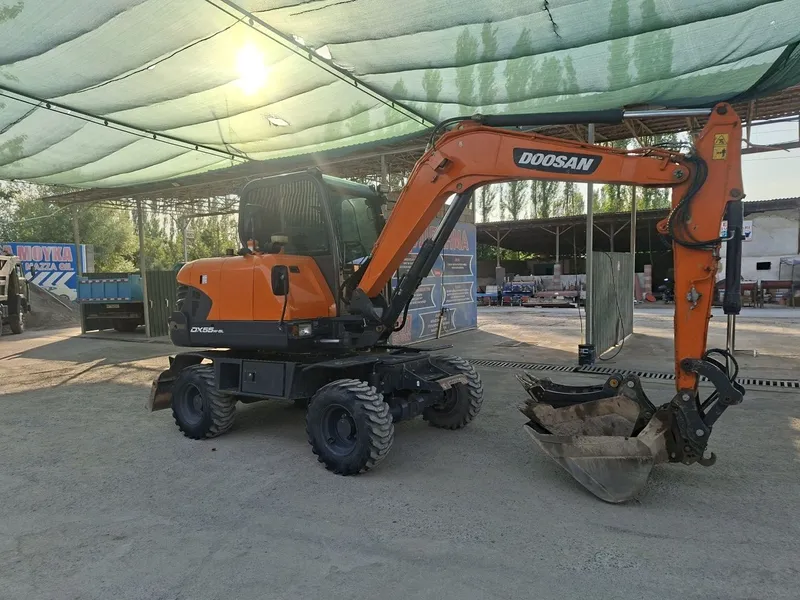 Mini ekiskavator dosan 55w kareski 2 Mini ekiskavator dosan 55w kareski 2