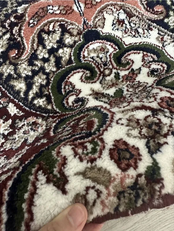 Gilam sotiladi holati zor 3.5x2 3 Gilam sotiladi holati zor 3.5x2 3