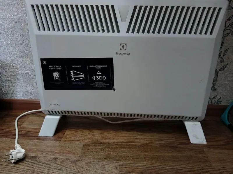 Конвекторный обогреватель ELECTROLUX 1 Конвекторный обогреватель ELECTROLUX 1