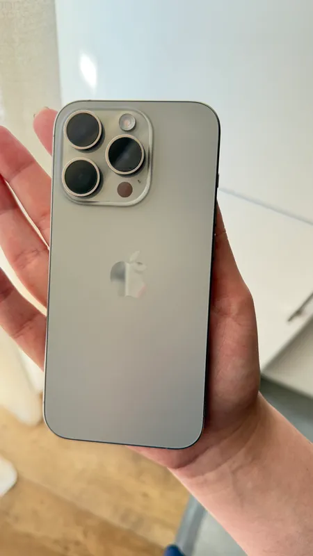 iPhone 15 pro 1
