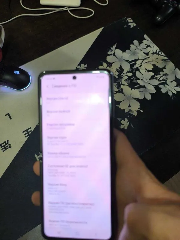 Samsung Galaxy Z Flip 256GB Mirror Purple оригинал привезён из Украины — фото 4