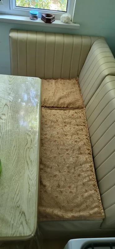 Кухонный уголок комплект со столом 1 Кухонный уголок комплект со столом 1