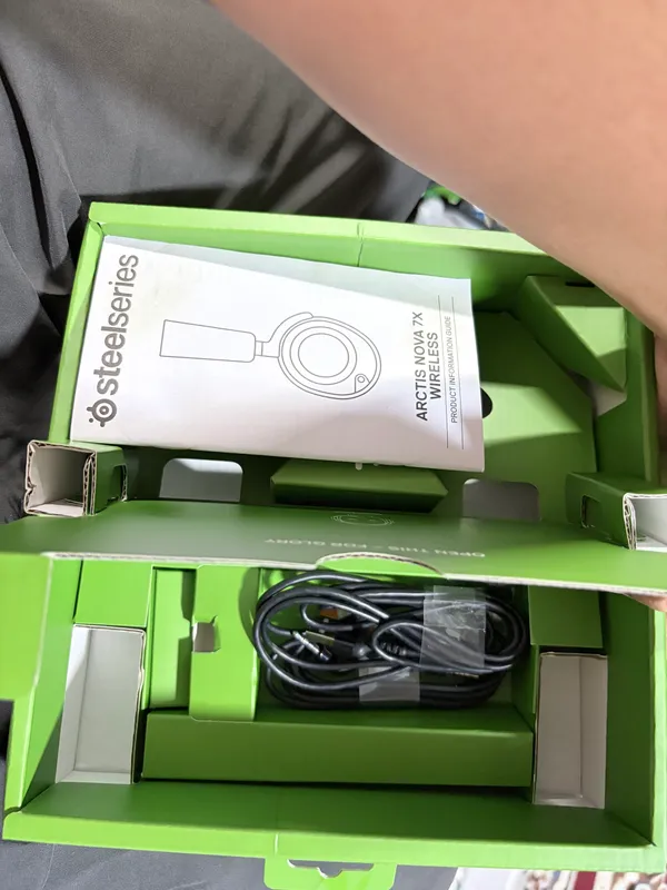 Ps5/Xbox uchun Stelseries arctis nova 7x 2 Ps5/Xbox uchun Stelseries arctis nova 7x 2