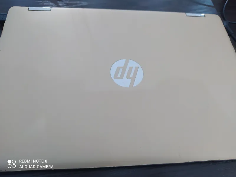 HP noutbook core i5  8 ga 512 ekran sensrli 360
