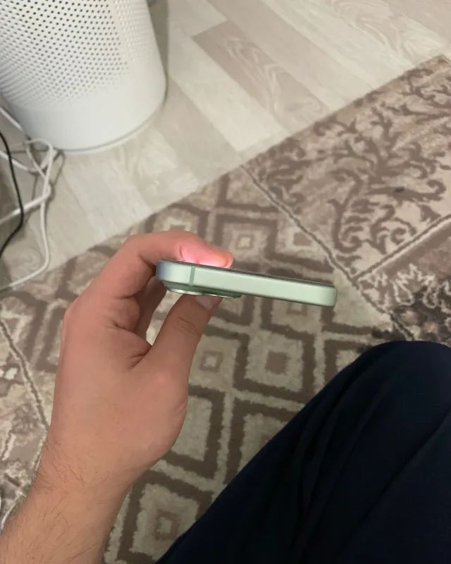 iPhone 15 продается 4 iPhone 15 продается 4