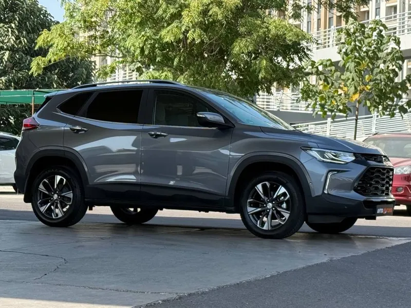 Продаётся Chevrolet Tracker 2 Premier Plus 2025 года 2