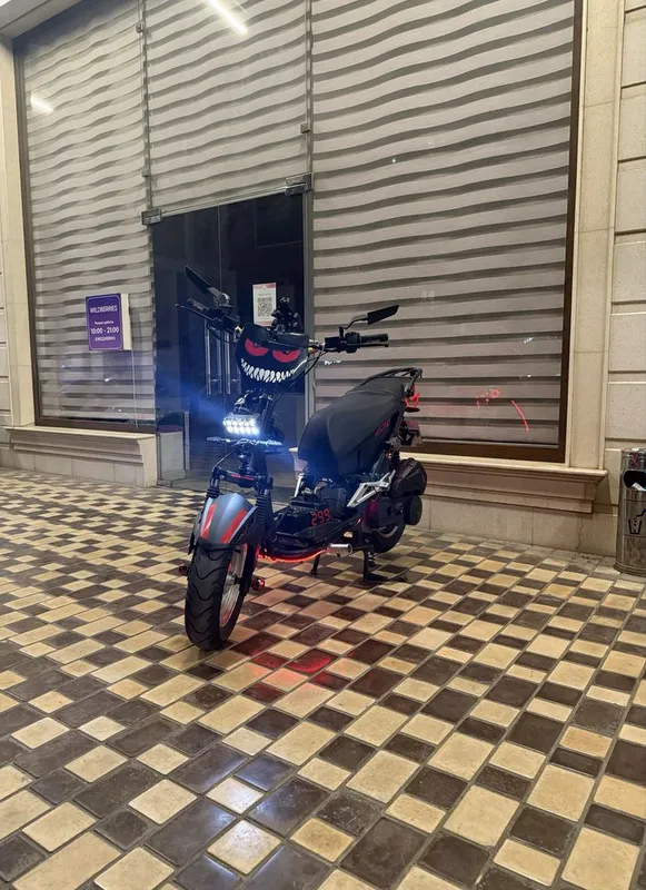 Продаётся скутер Italia R-3, 150 куб. см 7