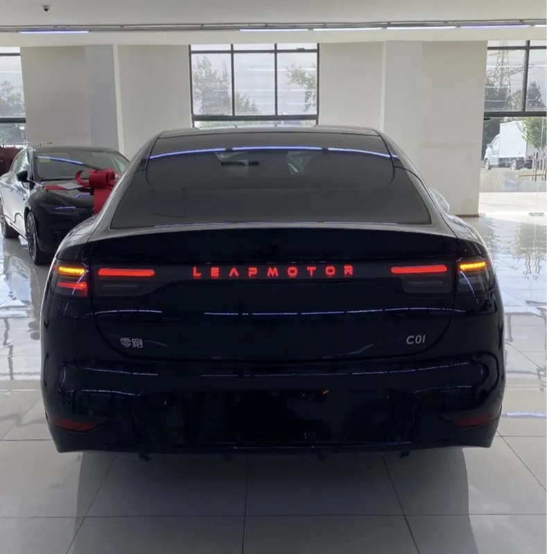 Leapmotor C01 Premium 626 EV — фото 4