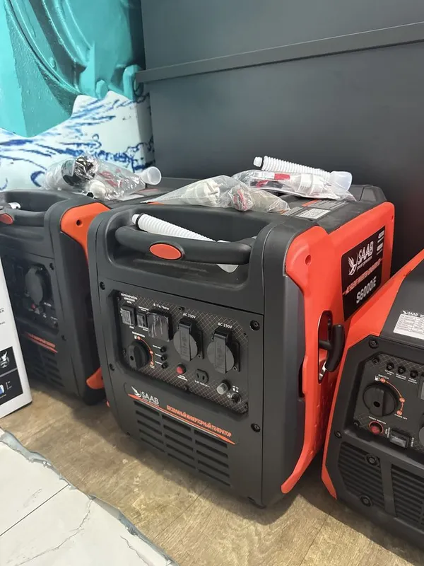 Бесшумный инверторный генератор SAAB 4,2 кВт generator движок арзон