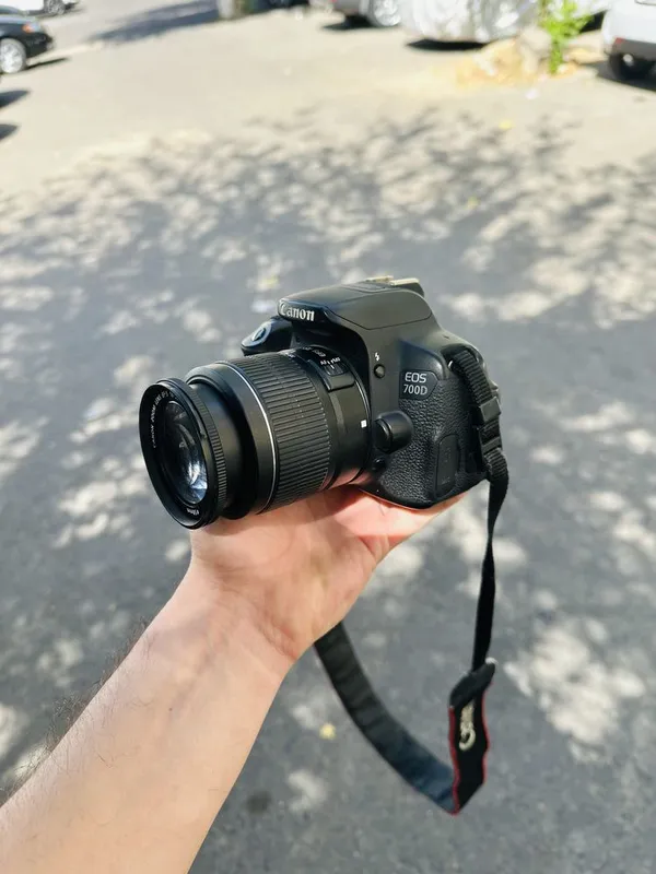 Yaxshi holatdagi foto va video uchun Canon 700D 6 Yaxshi holatdagi foto va video uchun Canon 700D 6