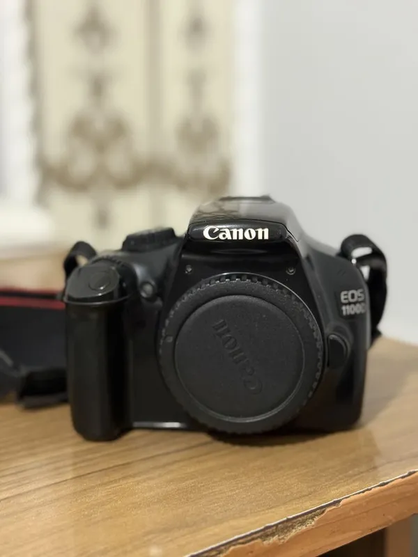 Canon EOS 1100 D body