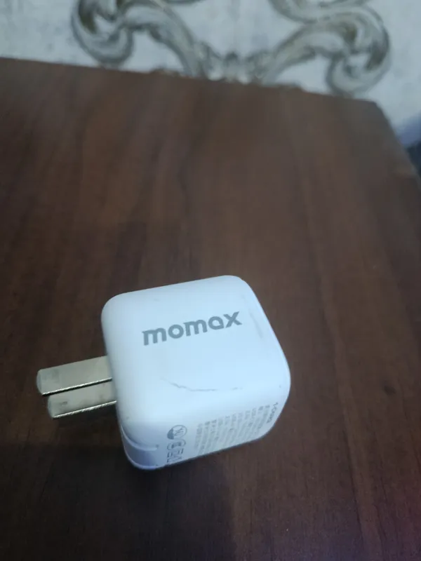 Зарядное устройство для iPhone 1 Зарядное устройство для iPhone 1