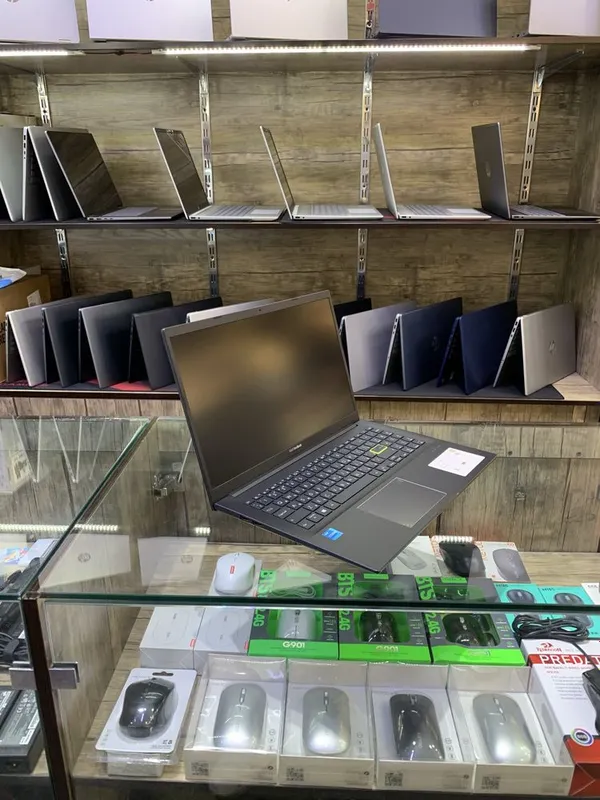 Asus Vivobook 15 — фото 2